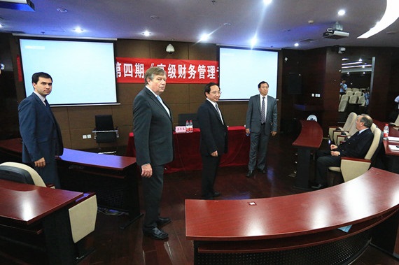 http://202.205.210.107:8080/_mediafile/chinamba/2014/11/19/2vshp7tqq1.jpg