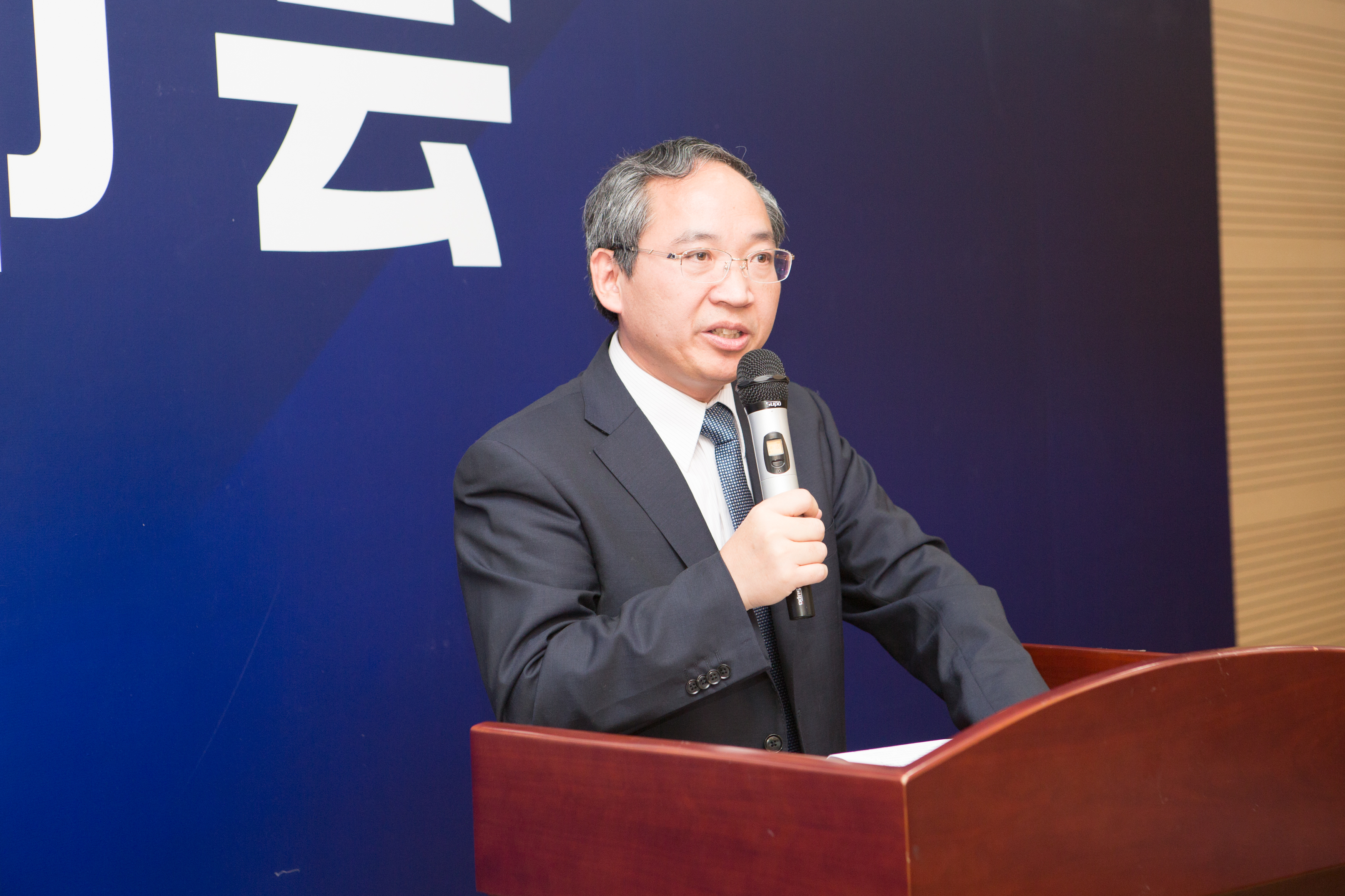 中央财经大学商学院院长兼mba教育中心主任王瑞华